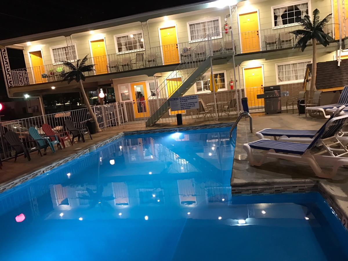 Sunrise Inn Вайлдвуд Экстерьер фото